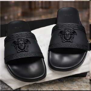 Versace Black Palazzo Pool Slides w Gold Medusa Detail  Size 041 NIB